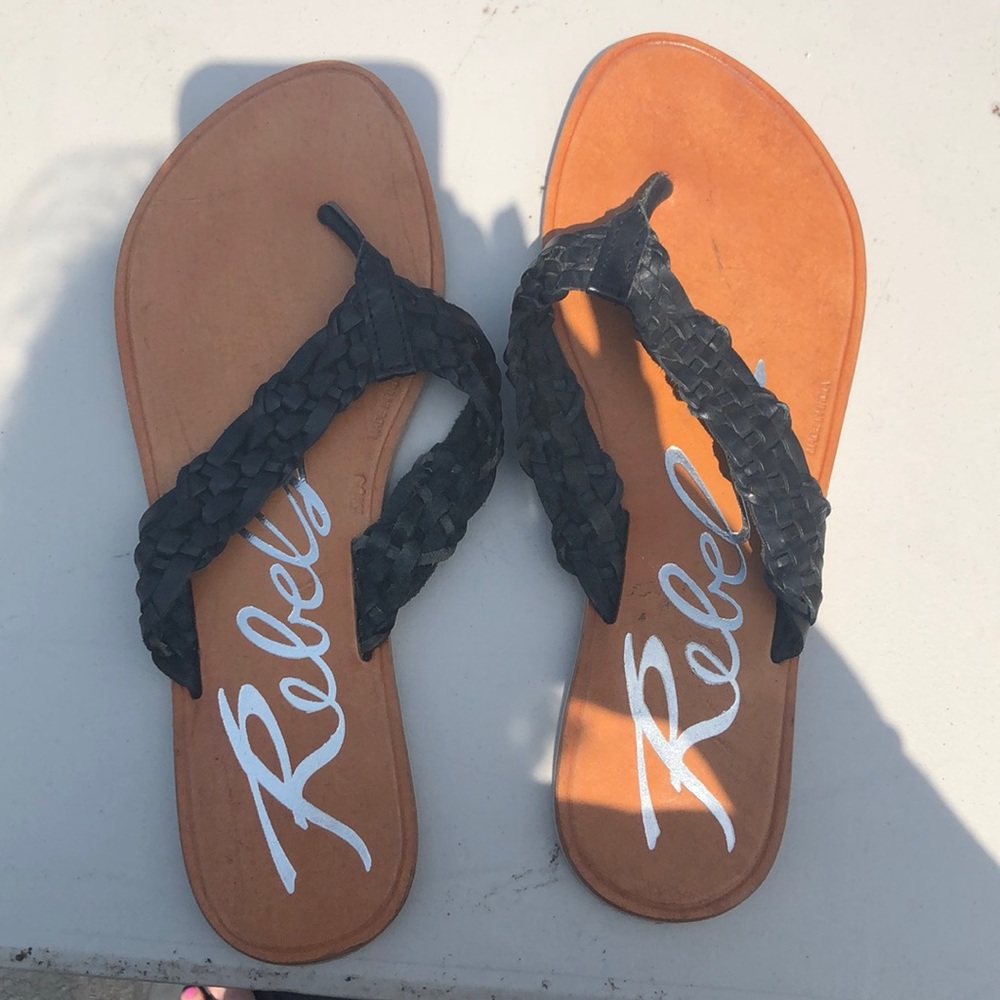 Adorable flip flop